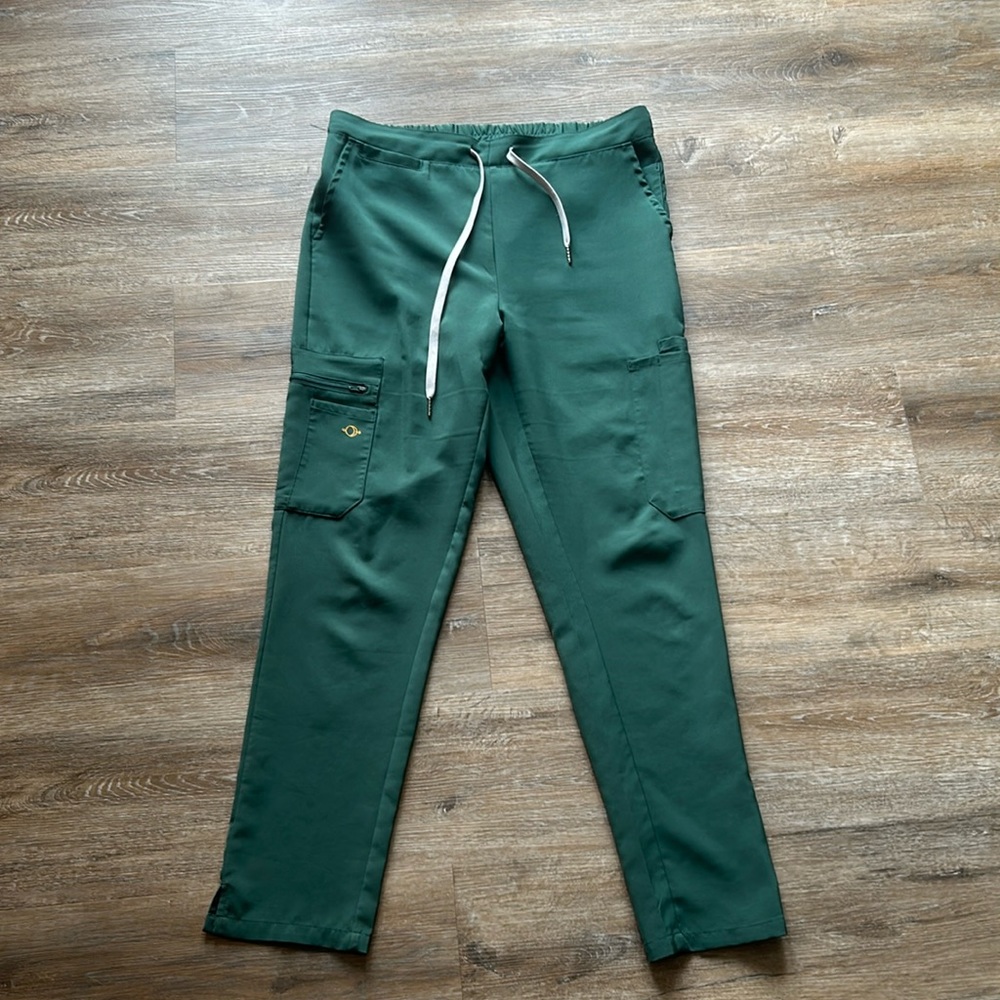 Luuna Estelle scrub bottoms